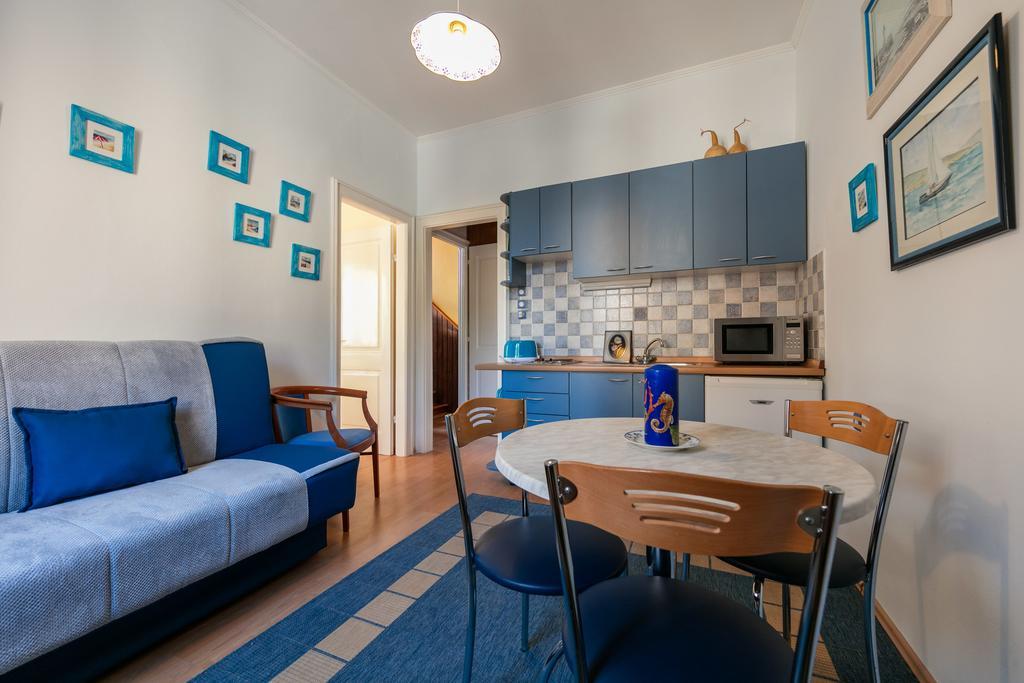 Apartments Kastelani Komiža Εξωτερικό φωτογραφία