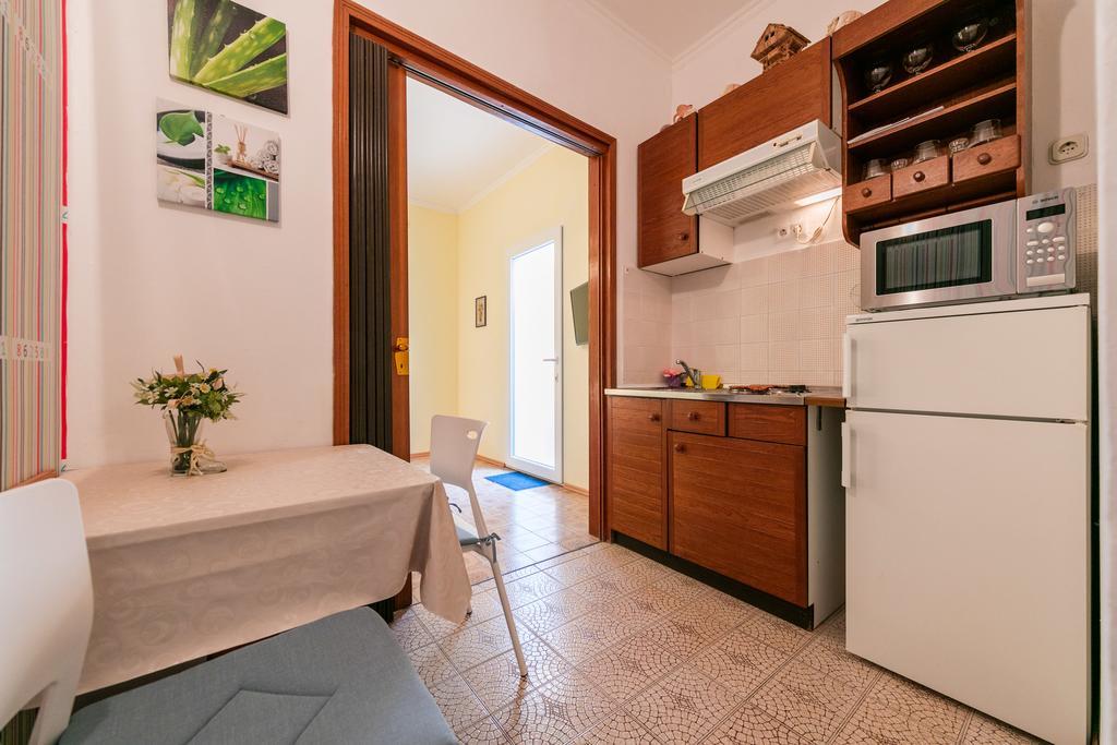 Apartments Kastelani Komiža Εξωτερικό φωτογραφία