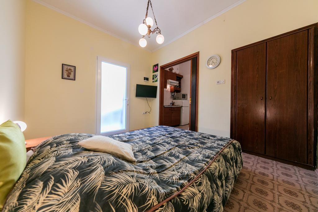 Apartments Kastelani Komiža Εξωτερικό φωτογραφία