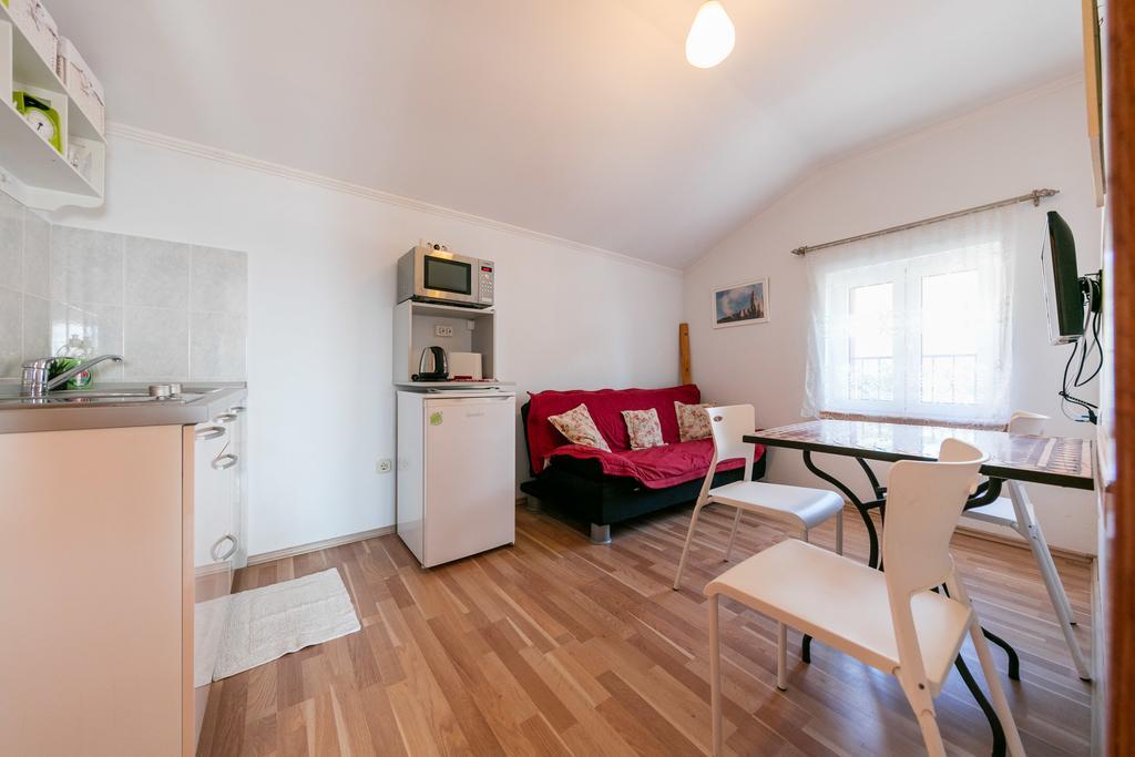 Apartments Kastelani Komiža Εξωτερικό φωτογραφία