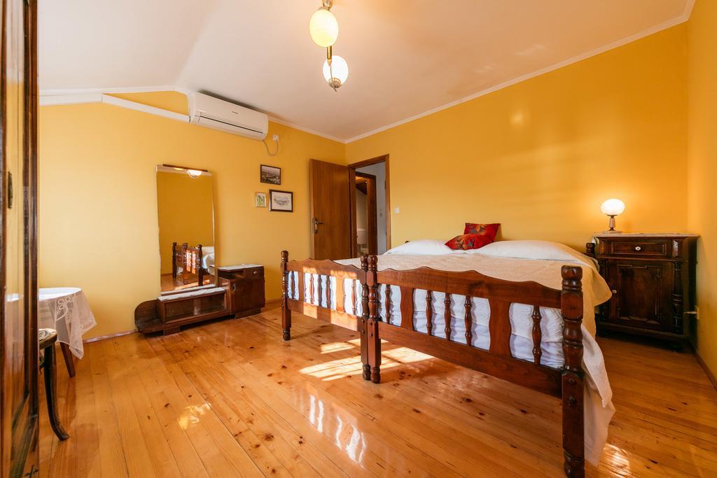 Apartments Kastelani Komiža Εξωτερικό φωτογραφία