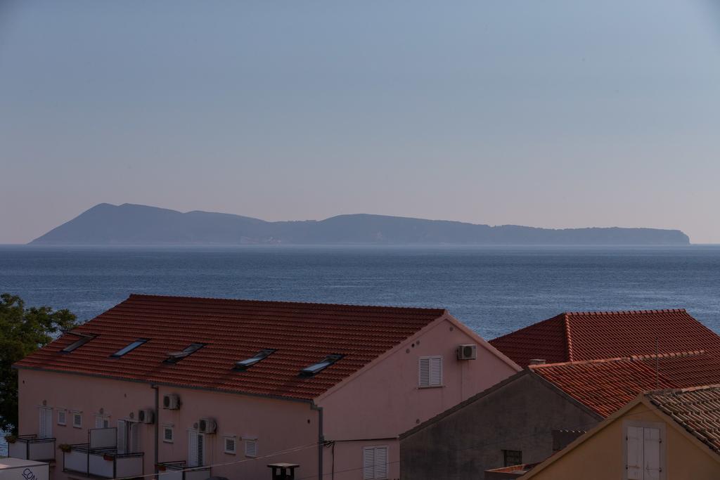 Apartments Kastelani Komiža Εξωτερικό φωτογραφία