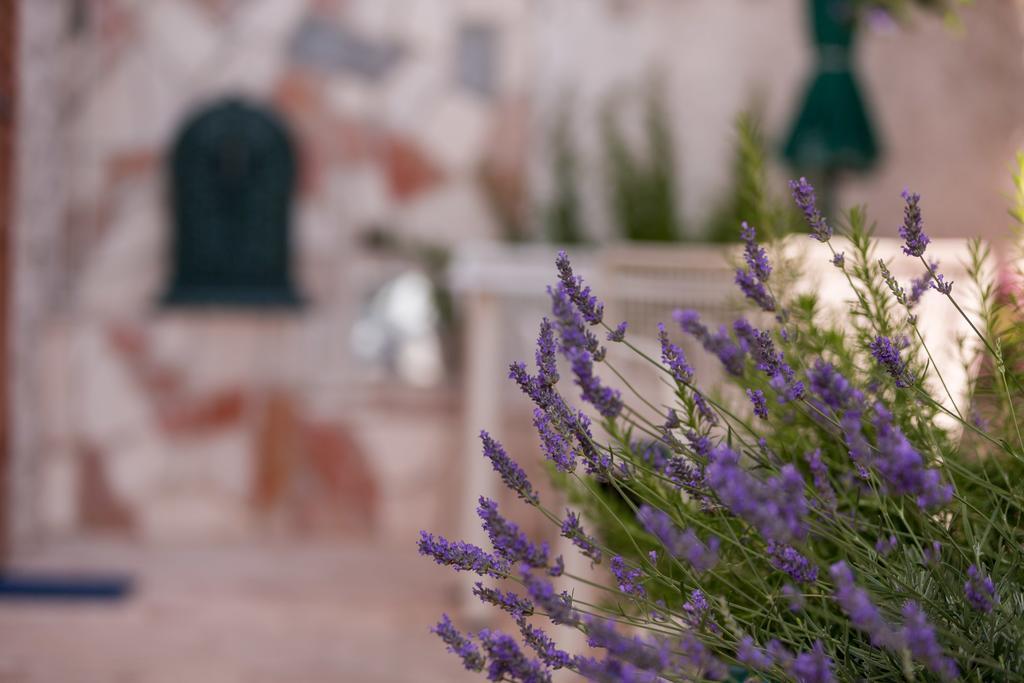 Apartments Kastelani Komiža Εξωτερικό φωτογραφία
