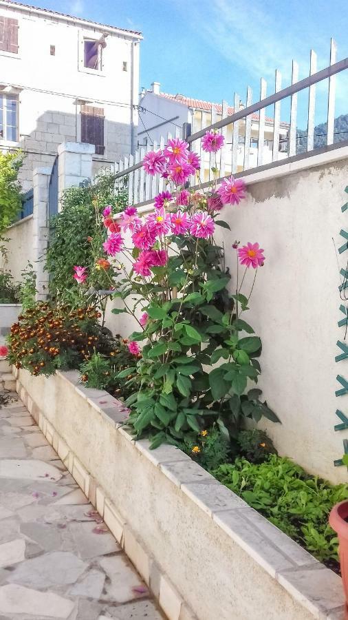 Apartments Kastelani Komiža Εξωτερικό φωτογραφία