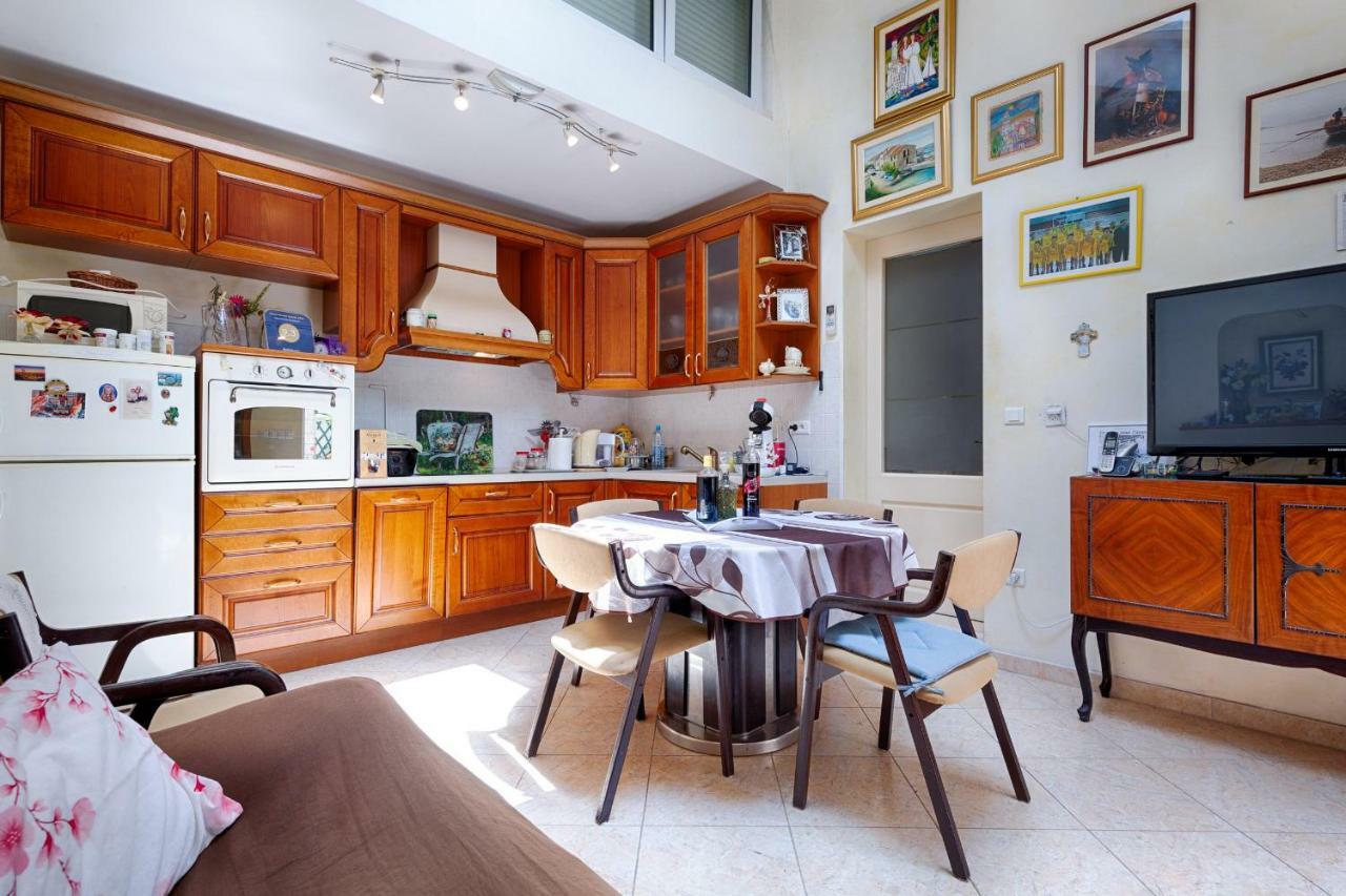 Apartments Kastelani Komiža Εξωτερικό φωτογραφία